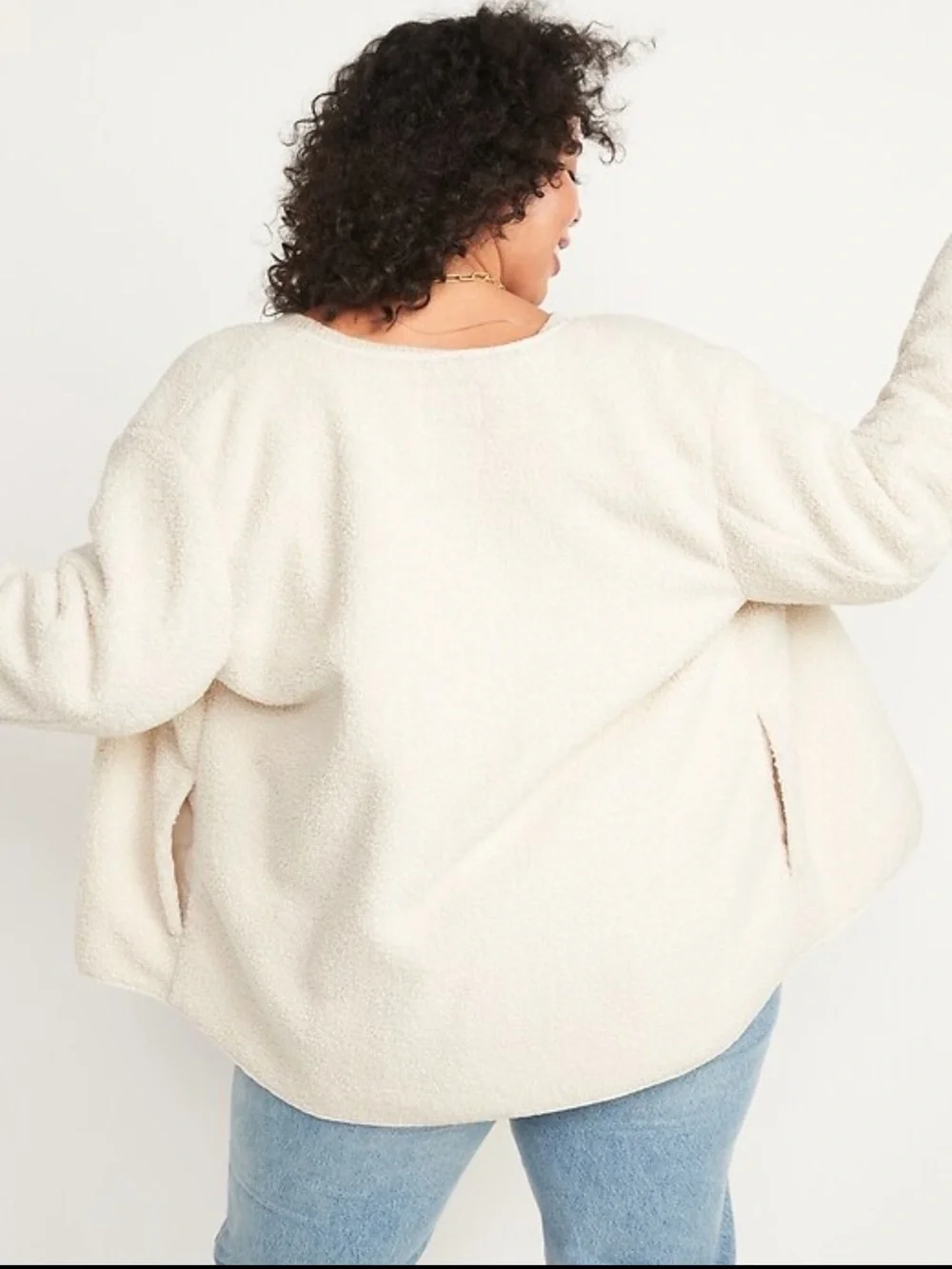 Old Navy Women’s Cozy Cream Collarless Sherpa Jacket